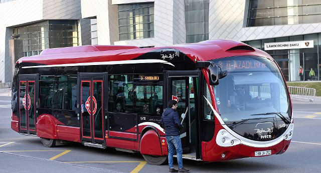 В Баку запретят работу автобусов без кондиционеров